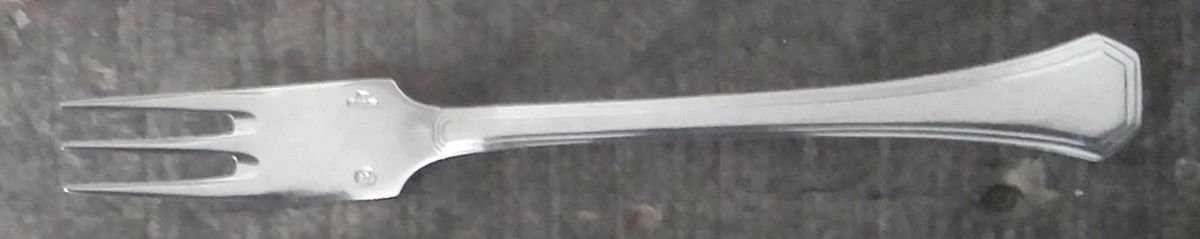 Deco (Stainless) Individual Solid Fish Fork by Sambonet-1