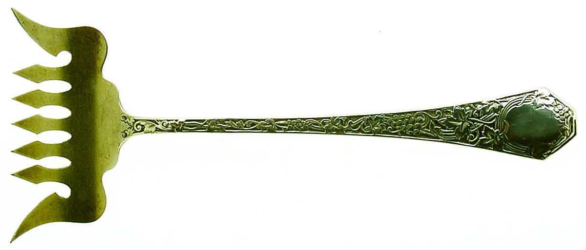 Grape (Sterling, 1905) Large Solid Tined Sardine Serving Fork by Saart Brothers-1