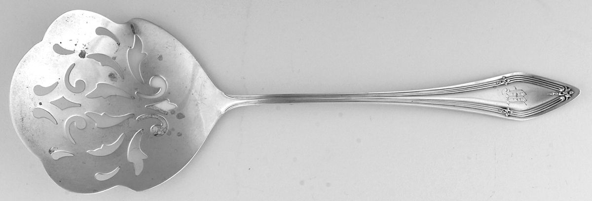 Hendrick Hudson (Sterling, 1912) Tomato Server, Solid Piece by Saart Brothers-1
