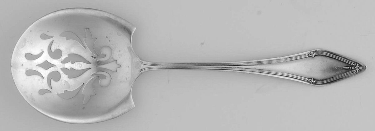 Hendrick Hudson (Sterling, 1912) Solid Bon Bon Spoon with Pierced Bowl by Saart Brothers-1