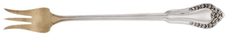 Rosebud (Sterling, 1903) Oyster Fork by Saart Brothers-1