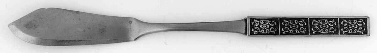 Burguntine-Velvet (Stainless) Flat Handle Master Butter Knife by Stanley Roberts-1