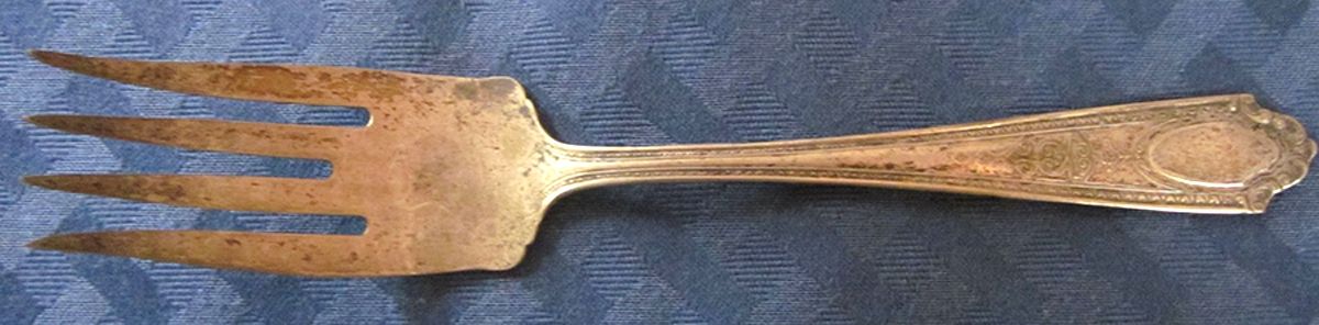 SD1 (Silverplate) Medium Solid Cold Meat Serving Fork by Standard-1