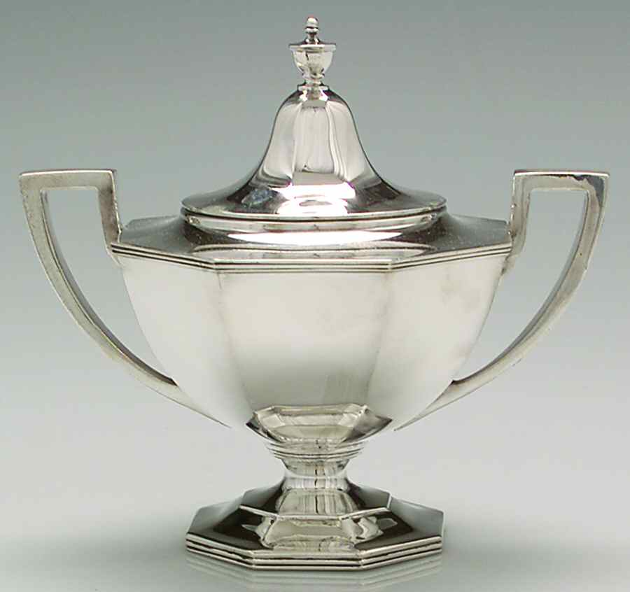 B40 (Sterling, Hollowware) Sugar Bowl & Lid by Shreve Crump & Low-1