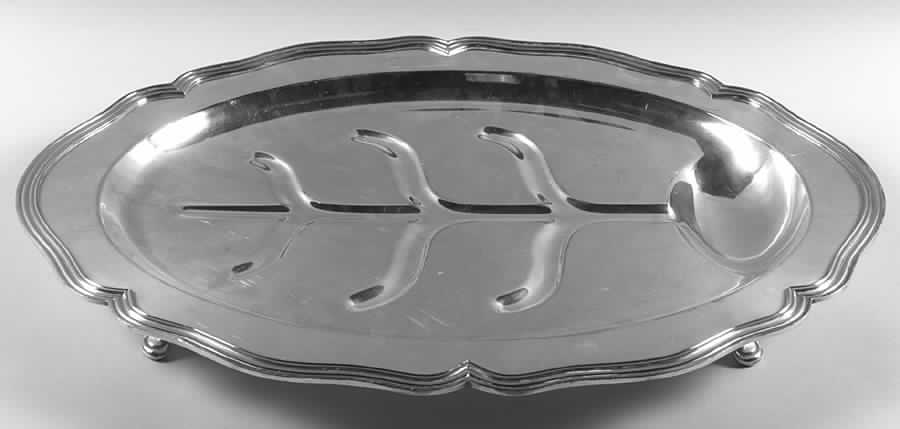 Old London (Silverplate, Hollowware) Large Plated Meat Platter with Well by Sheffield Silver Co (USA)-1