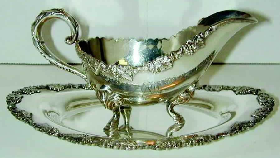 SHC7 (Silverplate, Hollowware) Plated Gravy Boat & Underplate by Sheffield Silver Co (USA)-1