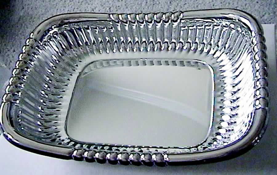 S2512 (Silverplate, Hollowware) Silverplate Bread Tray by Sheffield Silver Co (USA)-1