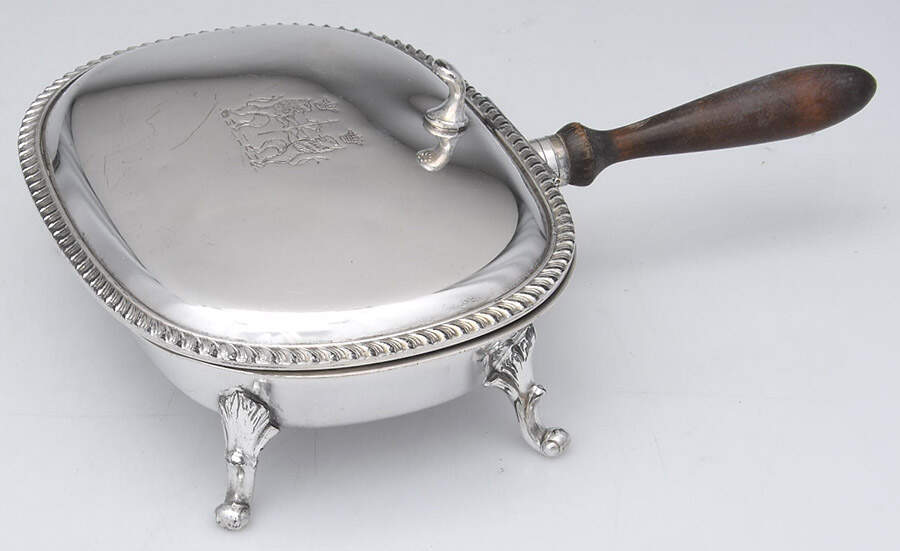 Gadroon (Silverplate, Hollowware) Silent Butler with Hinged Lid by Sheridan Silver Co-1