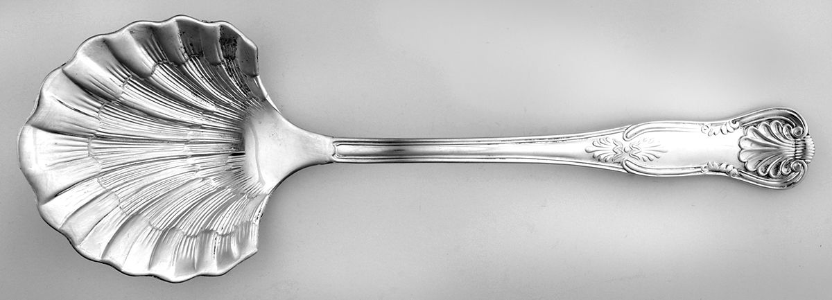 Kings (Silverplate) Large Solid Shell Berry/Casserole Spoon by Sheffield-1
