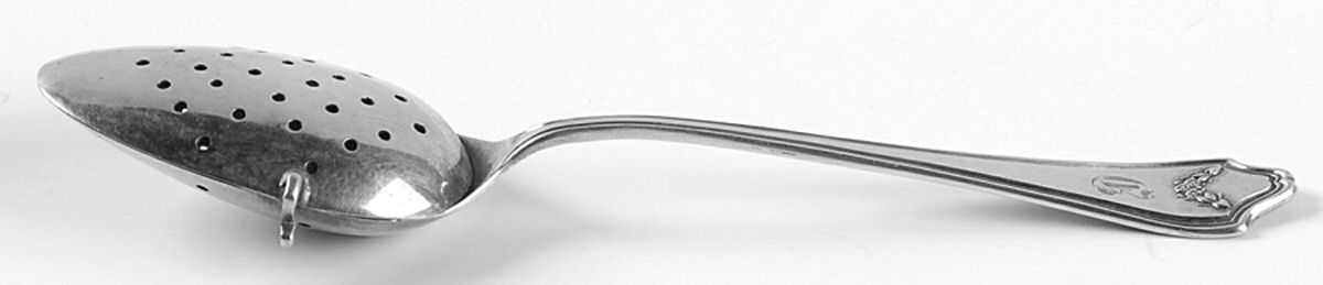 SBS19 (Sterling) Solid Individual Tea Ball/Spoon by Saart Brothers-1