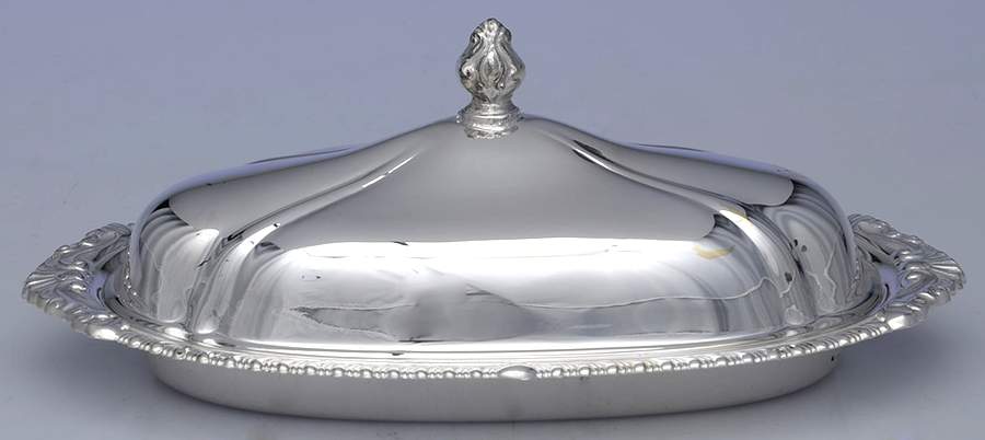 Shell & Gadroon (Silverplate, Hollowware) 1/4 Pound Covered Butter by Sheridan Silver Co-1