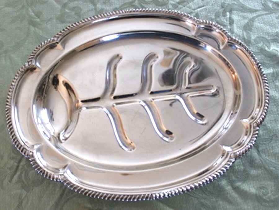 1626 (Silverplate, Hollowware) Large Plated Meat Platter with Well by Sheffield Silver Co (USA)-1