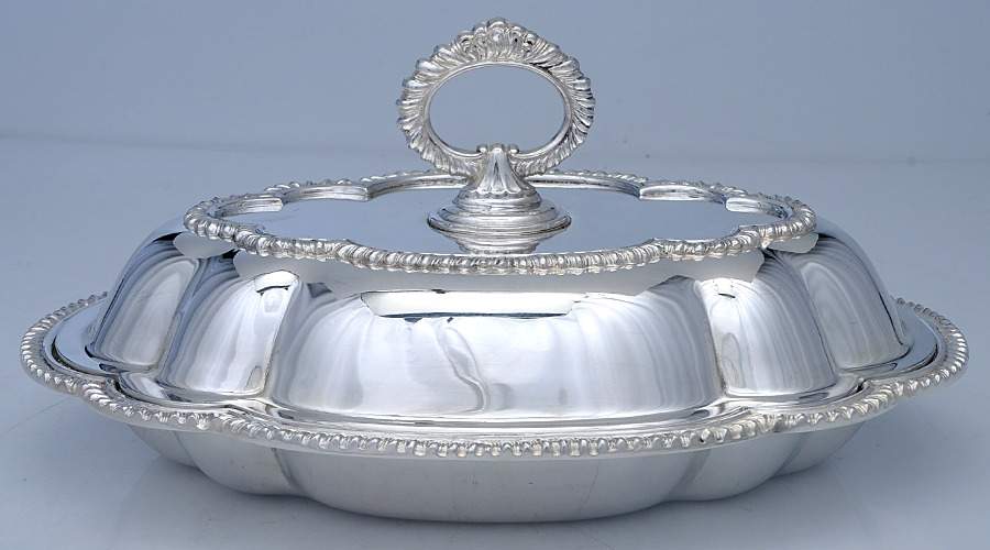 1626 (Silverplate, Hollowware) Oval Double Vegetable & Lid by Sheffield Silver Co (USA)-1