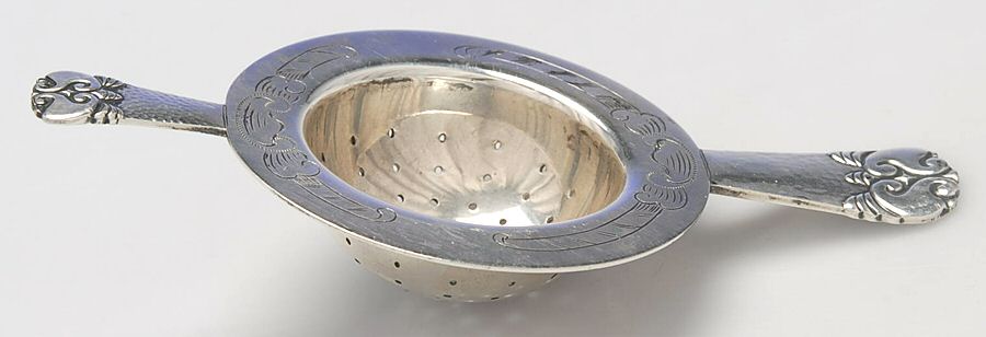 SOS13 (Silverplate, Hollowware) Solid Individual Overcup Tea Strainer by Broderne W & S Sorensen-1