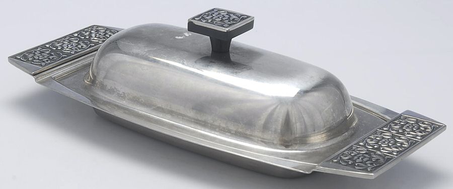 Velvet (Stainless, Hollowware) 1/4 Pound Covered Butter by Stanley Roberts-1