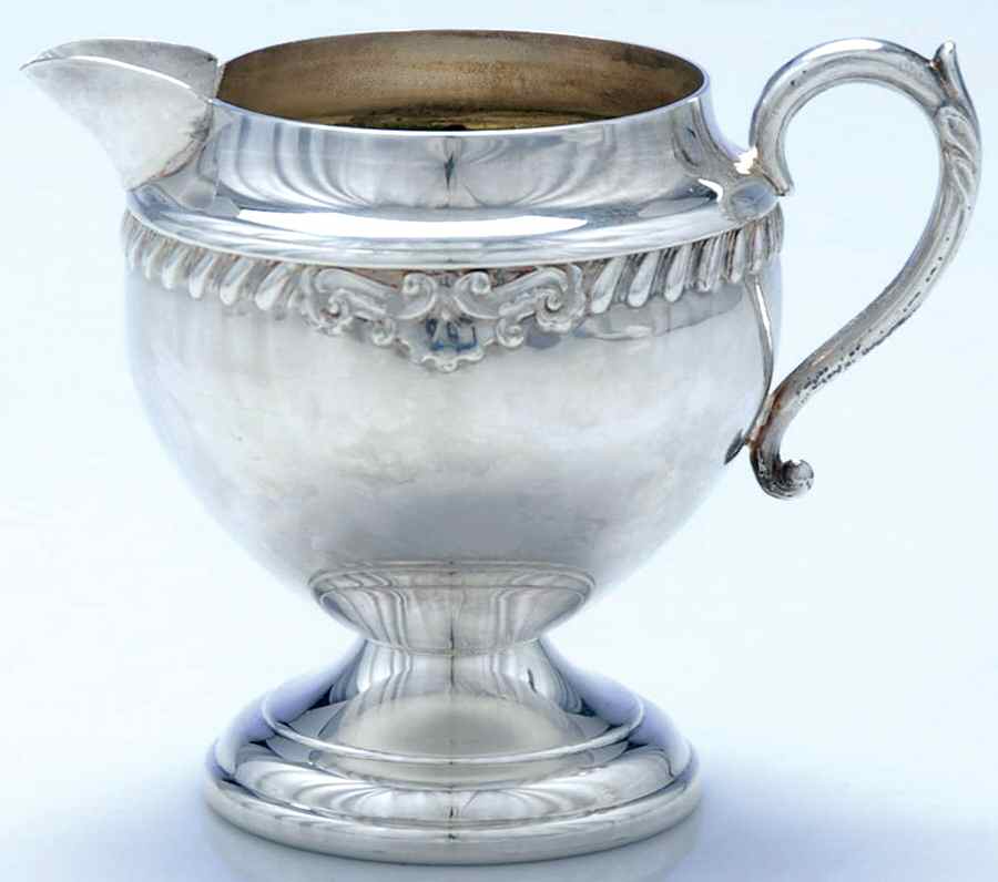 Shell & Gadroon (Silverplate, Hollowware) Creamer by Sheridan Silver Co-1