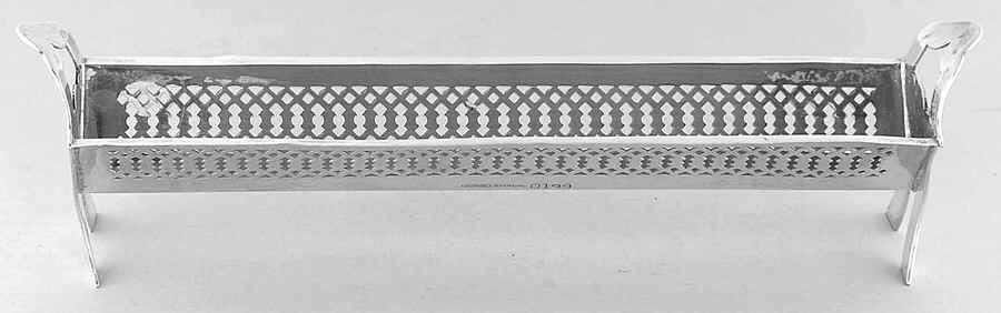 0199 (Sterling, Hollowware) Sugar Cube Holder by Saart Brothers-1