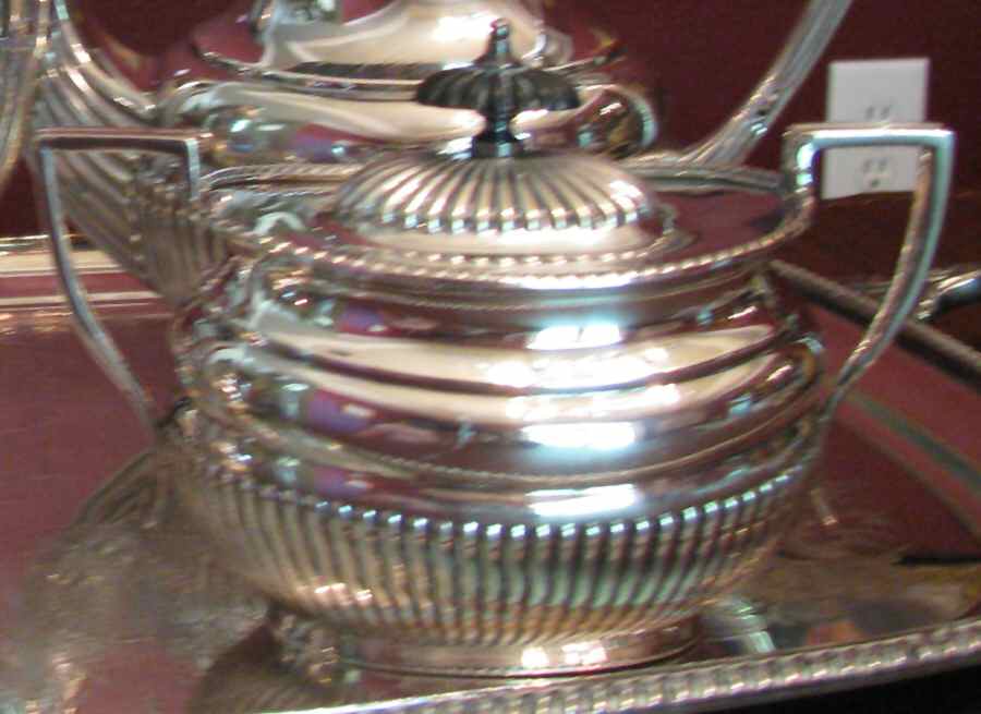 8589 (Silverplate, Hollowware) Sugar Bowl & Lid by Sheffield Silver Co (England)-1