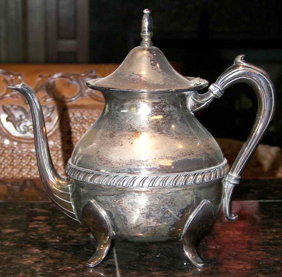 3877 (Silverplate, Hollowware) Teapot by Sheets-Rockford-1
