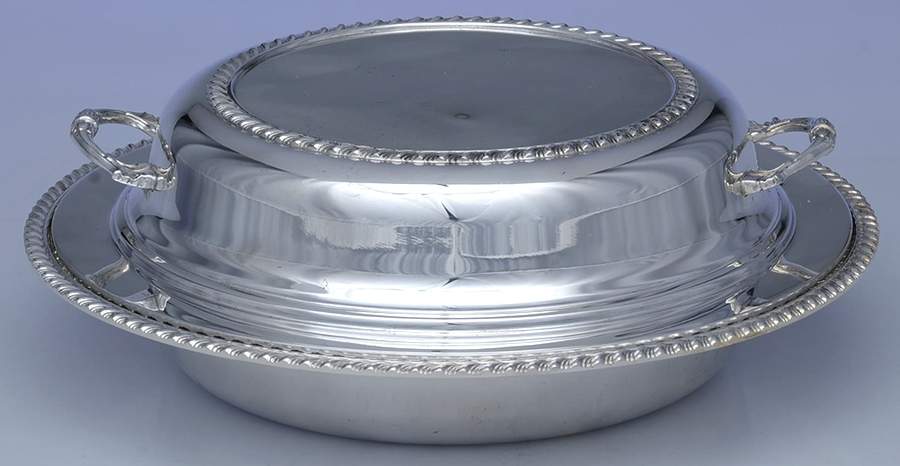 5-165 (Silverplate, Hollowware) 3 Part Round Divided Vegetable with Lid by Sheffield Silver Co (USA)-1