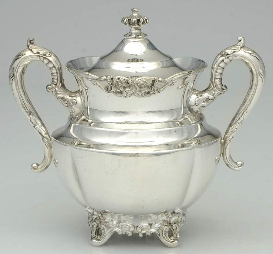 711 (Silverplate, Hollowware) Sugar Bowl & Lid by Superior-1
