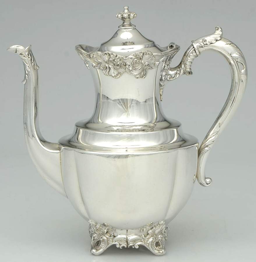 711 (Silverplate, Hollowware) Silverplate Coffee Pot by Superior-1