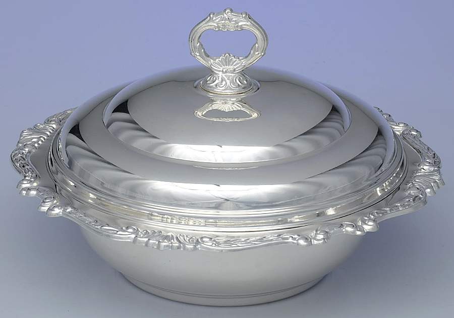 Baroque (Silverplate, Hollowware) Round Plated Covered Casserole No Glass by Sheridan Silver Co-1