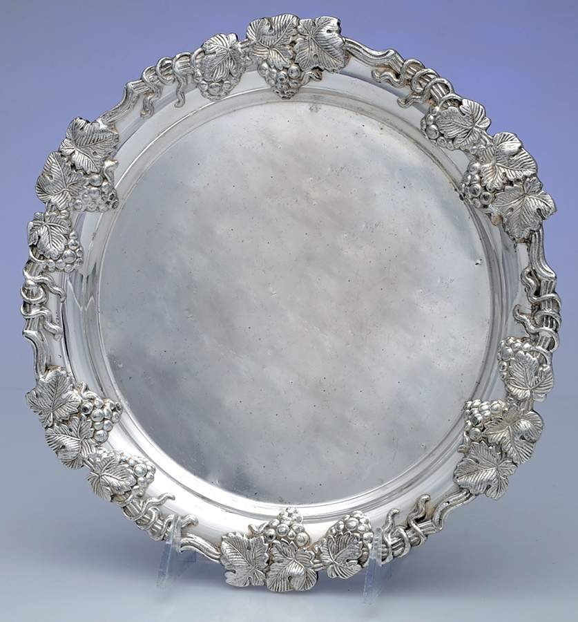 1507 (Silverplate, Hollowware) 10" Round Tray by Sheffield-1