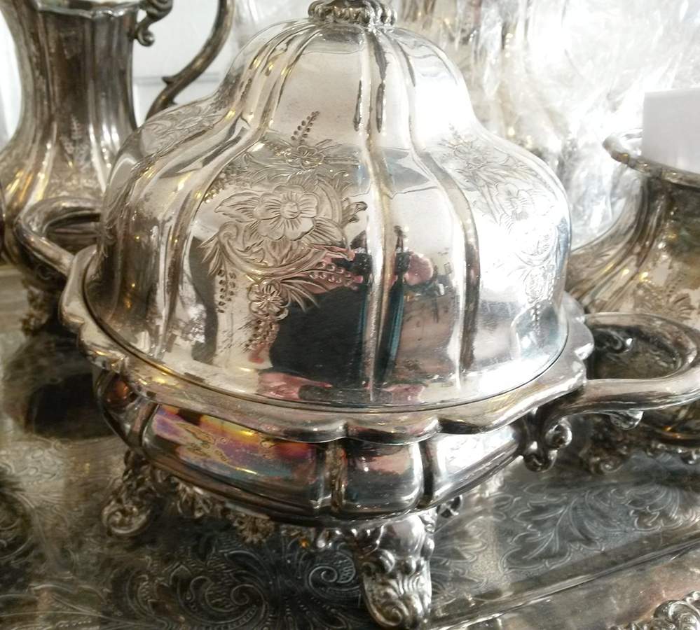 3021 (Silverplate, Hollowware) Round Covered Butter by Simpson Hall & Miller-1
