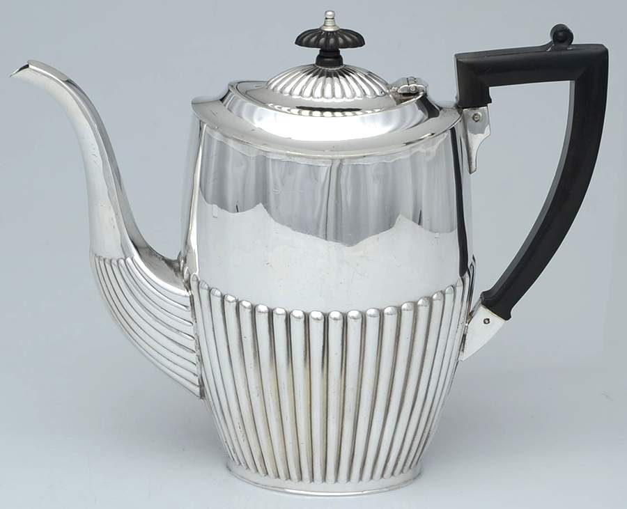 836 (Silverplate, Hollowware) Silverplate Coffee Pot by Sheffield Silver Co (England)-1