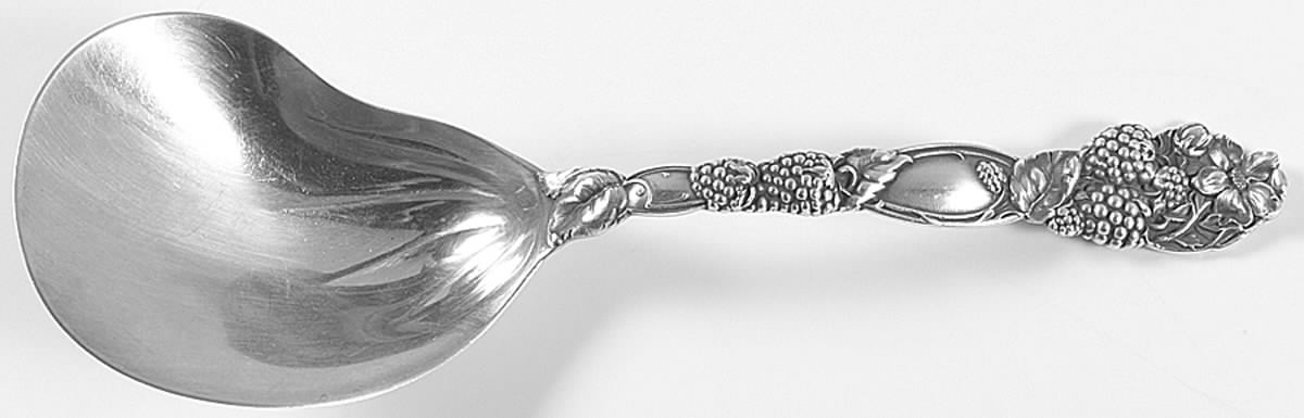 Blackberry (Sterling, 1875) Berry Casserole Spoon w/Kidney Bowl by Tiffany & CO SILVER-1