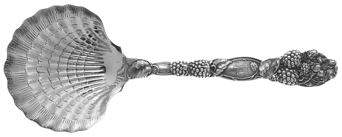 Blackberry (Sterling, 1875) Solid Shell Berry/Casserole Spoon by Tiffany & CO SILVER-1