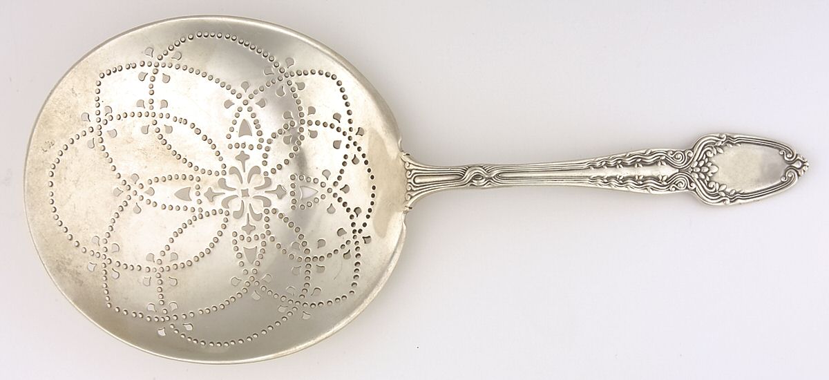 Broom Corn (Sterling, 1890, M-T-C) Pierced Saratoga Chips Server by Tiffany & CO SILVER-1