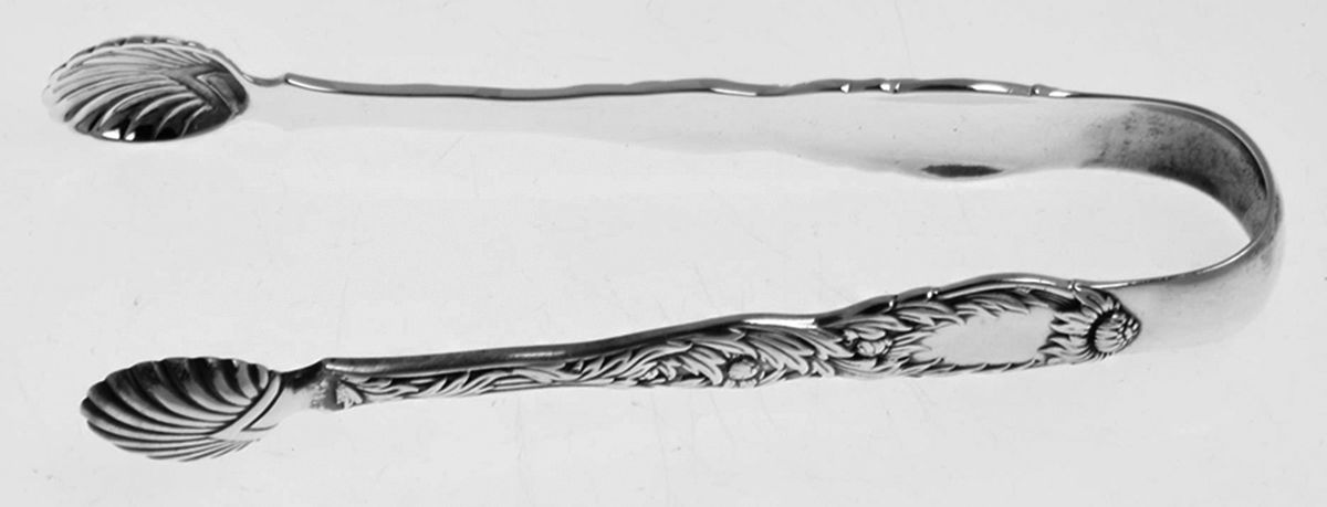 Chrysanthemum (Sterling, 1880) Sugar Tongs Small with Shell Tips by Tiffany & CO SILVER-1