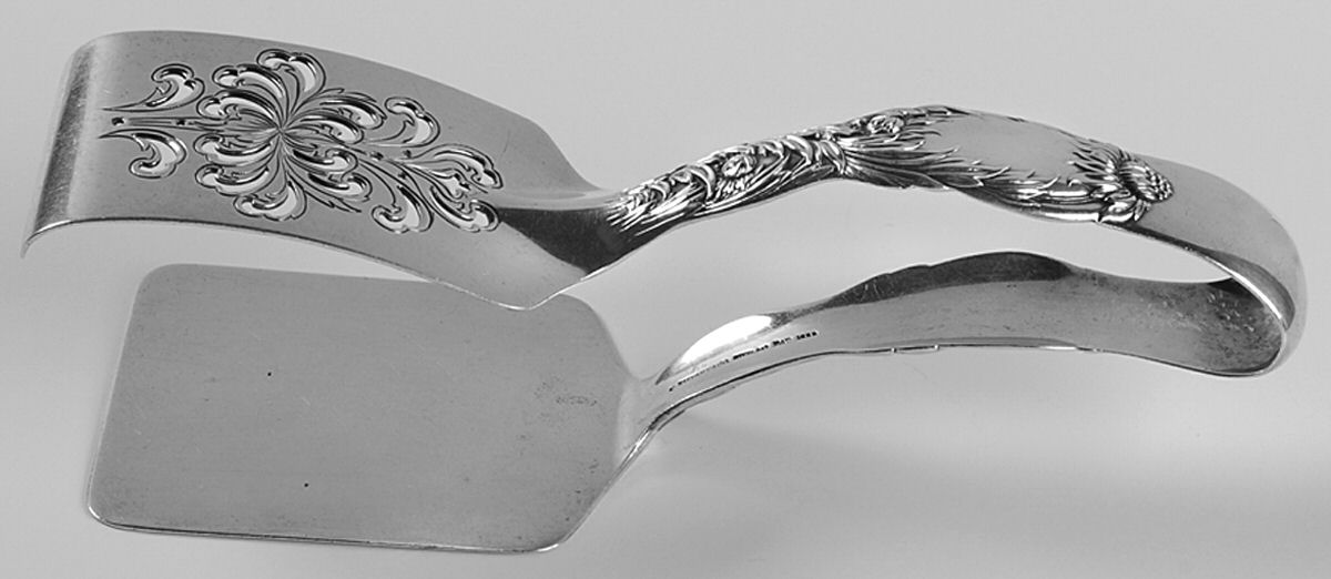 Chrysanthemum (Sterling, 1880) Solid Piece Aspragus Tongs by Tiffany & CO SILVER-1