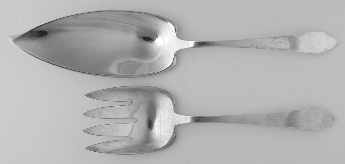 Clinton (Sterling, 1912, M-T-C Stamp) 2 Piece Large Solid Fish Serving Set by Tiffany & CO SILVER-1