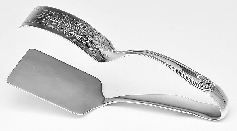 Colonial (Sterling, 1895) Solid Piece Aspragus Tongs by Tiffany & CO SILVER-1