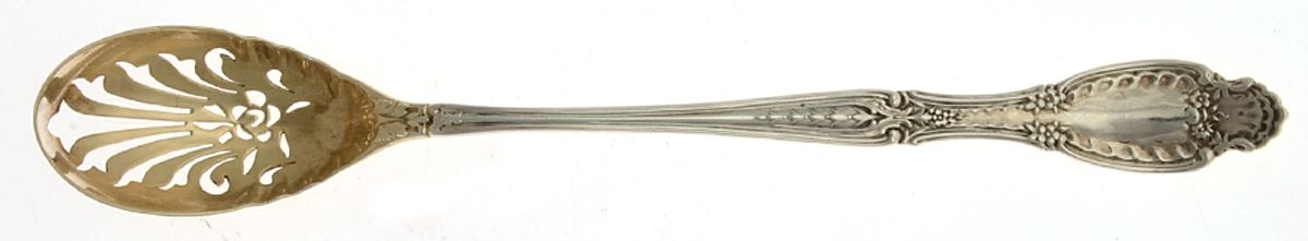 Richelieu (Sterling, 1892, No Monograms) Pierced Bowl Short Handle Olive Spoon by Tiffany & CO SILVER-1