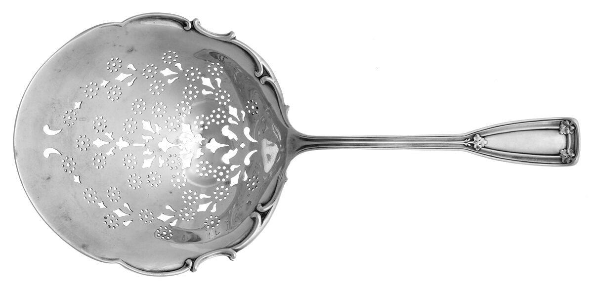 St. Dunstan (Sterling, 1909, No Monograms) Pierced Saratoga Chips Server by Tiffany & CO SILVER-1