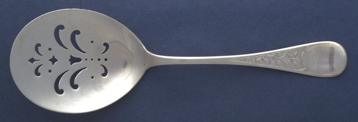 Antique Ivy (Sterling, 1870, No Monograms) Solid Pierced Egg Server by Tiffany & CO SILVER-1