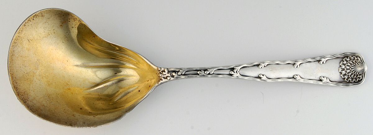 Wave Edge (Sterling, 1884) Berry Casserole Spoon w/Kidney Bowl by Tiffany & CO SILVER-1