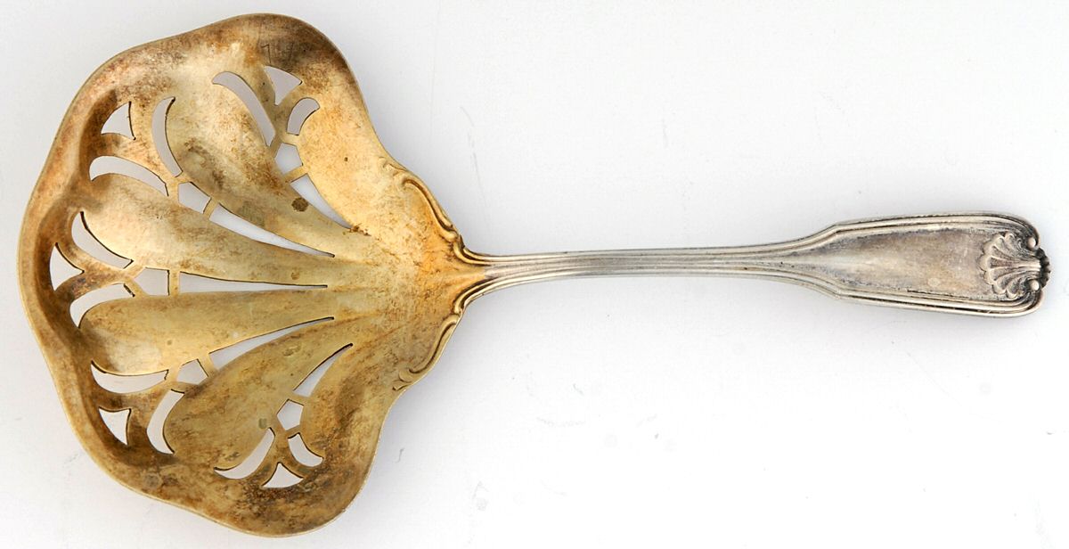Benjamin Franklin (Sterling, 1904, T-Lion, No Mono) Solid Bon Bon Spoon with Pierced Bowl by Towle Silver-1