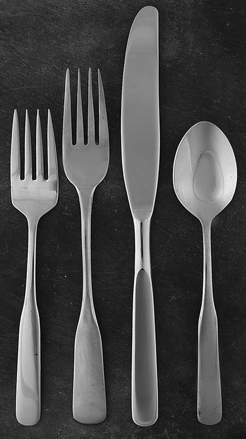 Betsy Ross (Stainless) 4 Piece Place Setting by Towle Silver-1