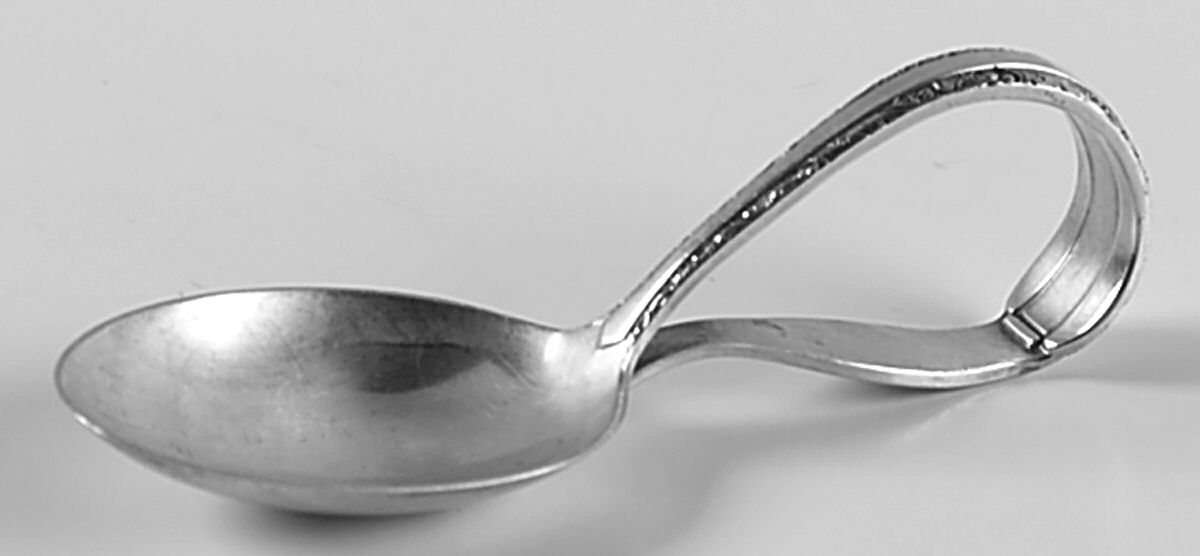 Candlelight (Sterling, 1934, No Monos) Curved Handle Baby Spoon by Towle Silver-1