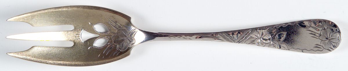 Clover (Sterling, 1887) Individual Pie Fork w/Bright Cut by Towle Silver-1