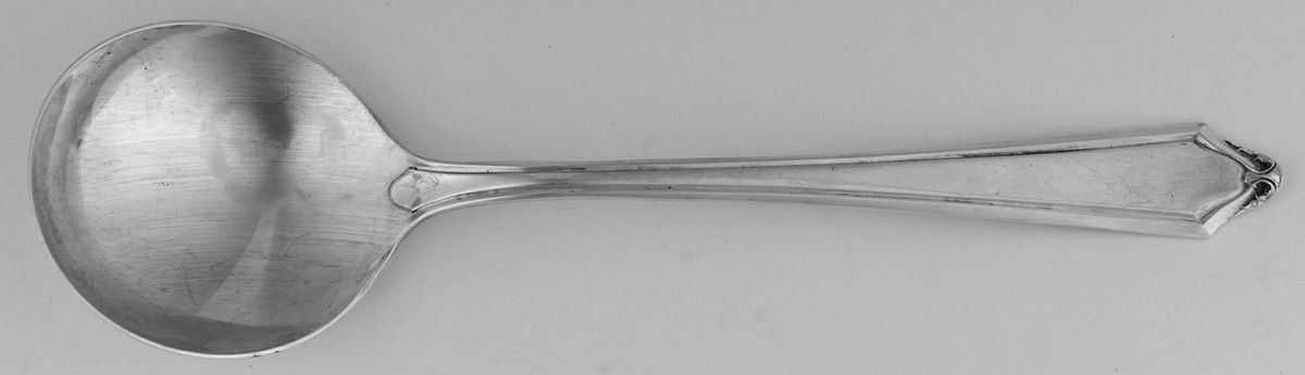 Dorothy Manners (Sterling, 1919) Round Bowl Soup Spoon (Cream Soup) by Towle Silver-1