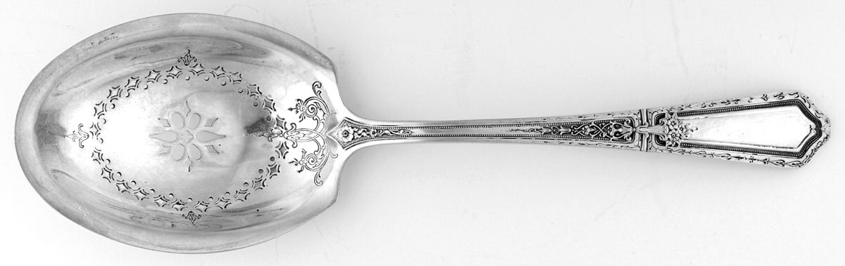 D'Orleans (Sterling, 1923) Ice Serving Spoon Large by Towle Silver-1