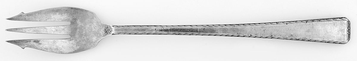 Drury Lane (Sterling, 1939, No Monograms) Short Handle Pickle/Olive Fork by Towle Silver-1
