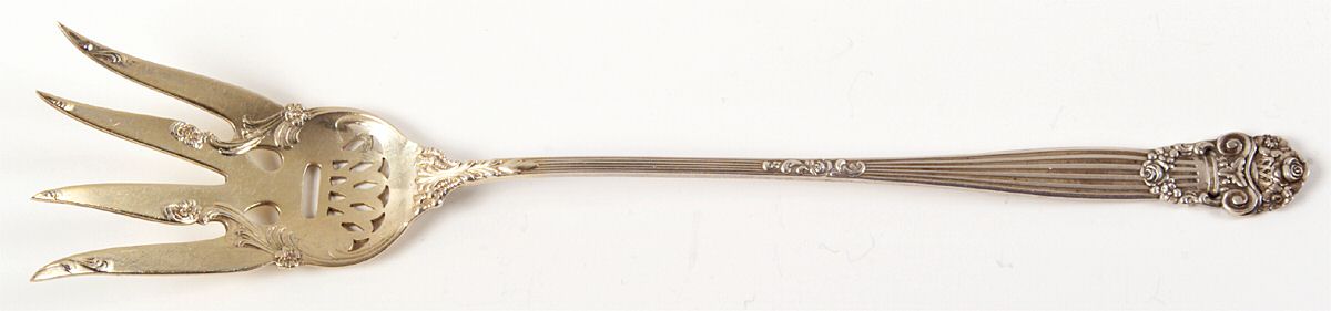 Georgian (Sterling, 1898, Old) Large Lettuce Serving Fork by Towle Silver-1