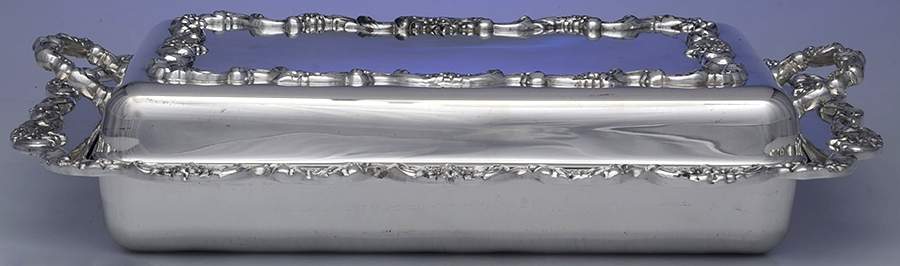 Grand Duchess (Silverplate, Hollowware) 3 Qt Rectangular Covered Casserole w/Liner by Towle Silver-1